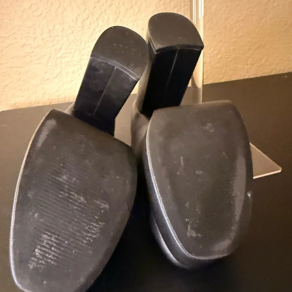 Madden Girl Dean Black Platform Loafers - Picture 8 of 9